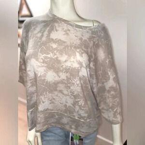 GILLI SAND DUNE TIE DYE SHORT SLEEVE LIGHTWEIGHT SWEATSHIRT RELAXED FIT SIZE L